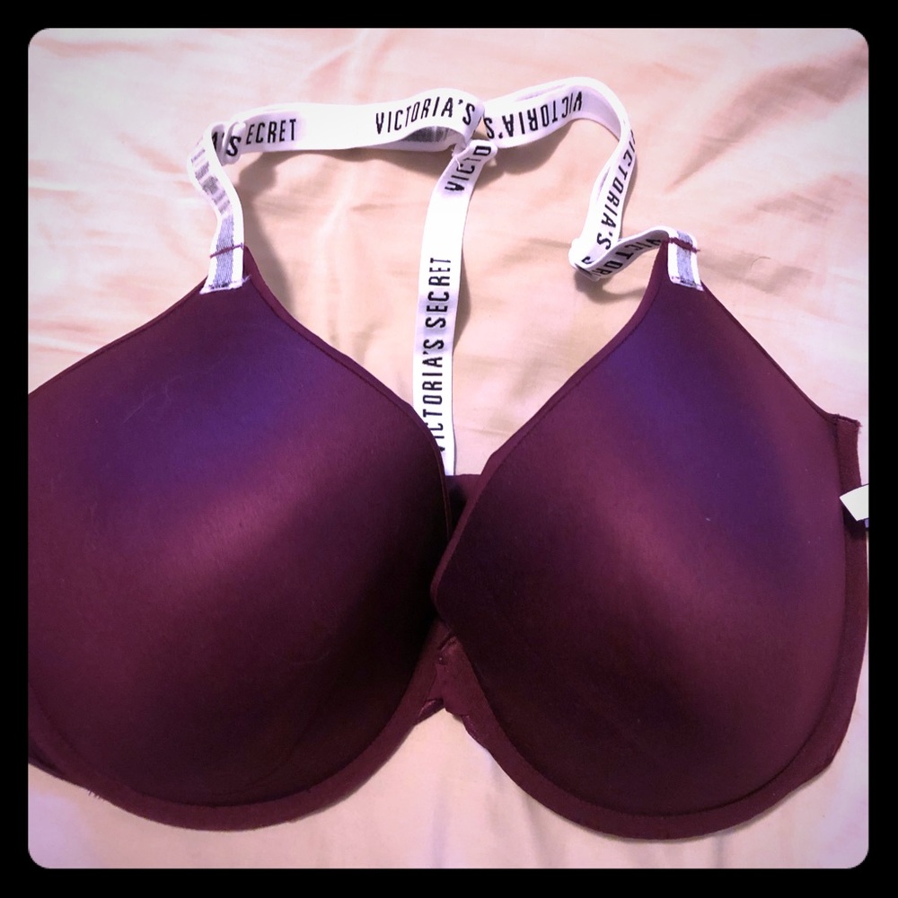 Victoria secret demi lightly lined bra. 38DDD